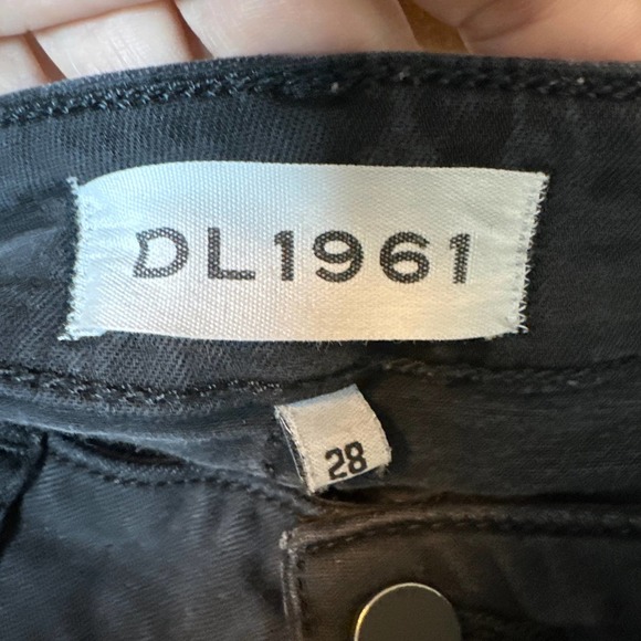 DL1961 Haven Coated Denim Leggings Asphalt Skinny Raw Edge Hem Size 31 - Picture 5 of 7